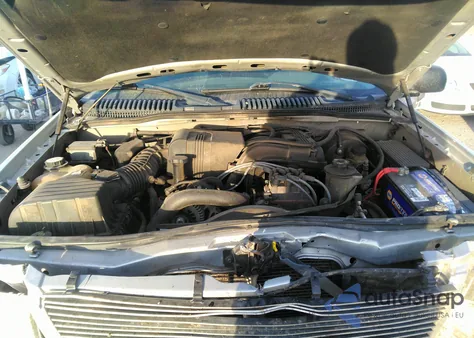 2003 Ford Explorer Xlt из США, поврежденный, VIN 1FMZU83K43ZA09075